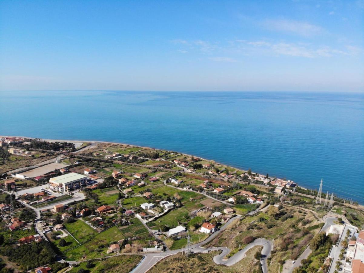 Case Vacanza Le Casette Санто-Стефано-ді-Камастра Екстер'єр фото